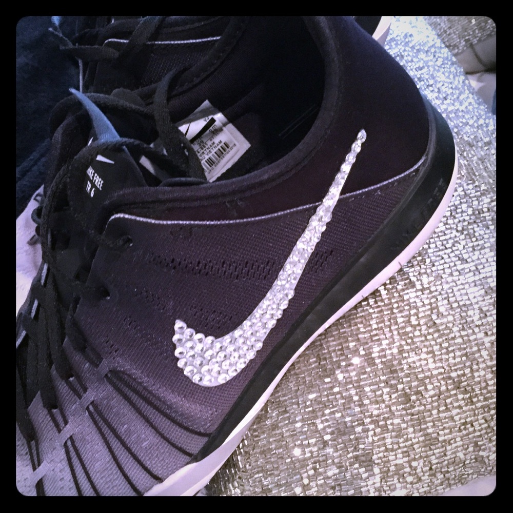 Nike 8